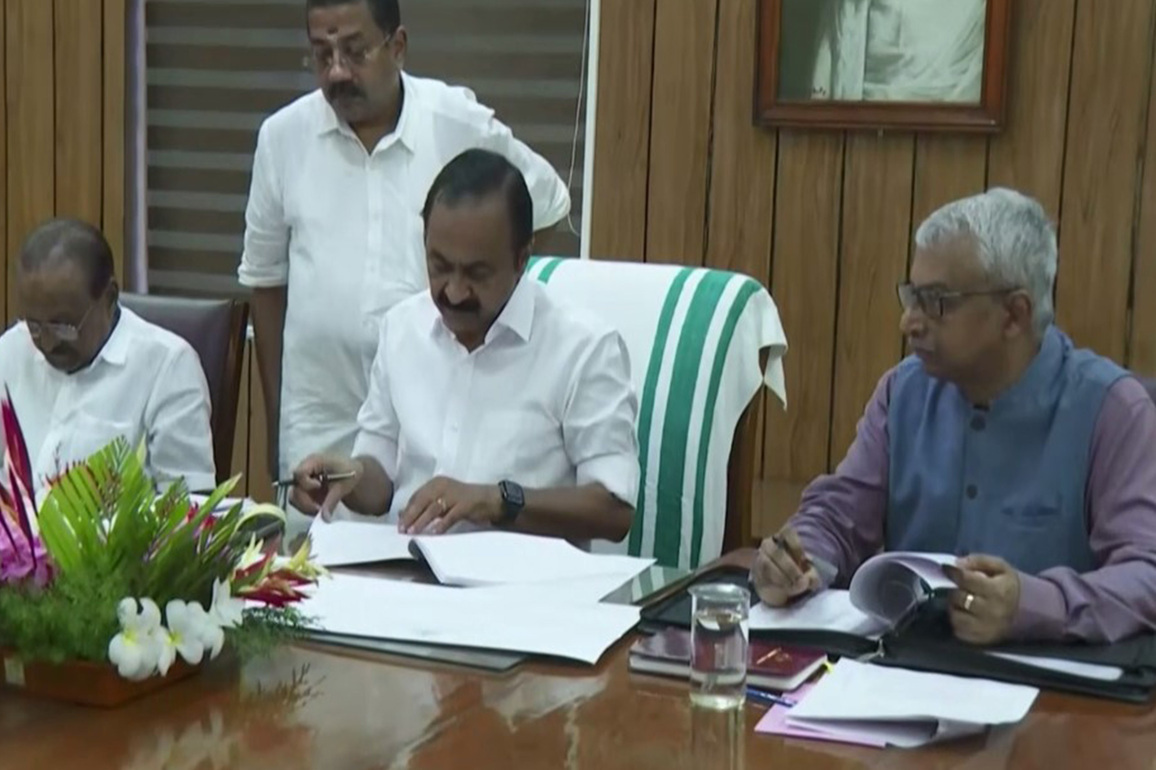 Keralam CM VD Satheesan holds first cabinet meeting after assuming office