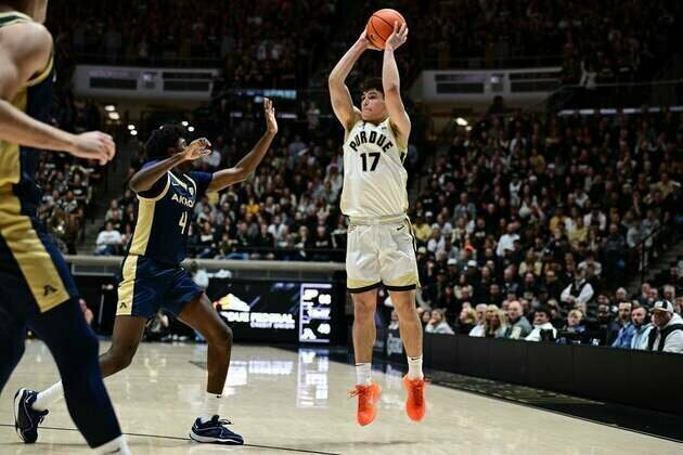 No. 1 Purdue rides wave to Bahamas, Boilers tangle with Memphis