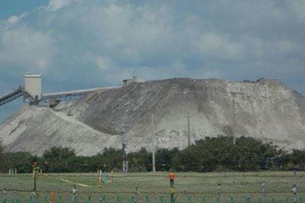 US: Rolling Back Coal Ash Rules Threatens Health