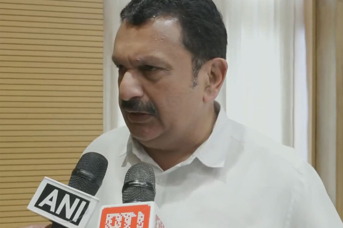 Strict instructions issued to inspect food outlets, medical colleges prepared: Keralam govt takes measures against Shigella, Ebola