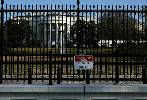 US Secret Service agents shoot armed man near White House