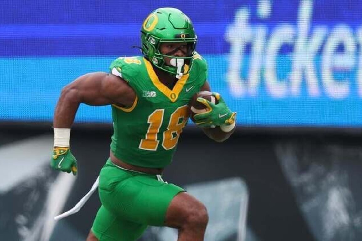 Mock Draft Spotlight: Kenyon Sadiq