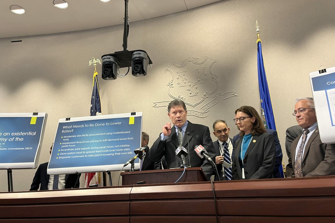 A CT bill aims to lower electric rates. Why are both parties split&quest;