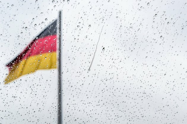 Germany at risk of becoming Sick Man of Europe Deutsche Bank