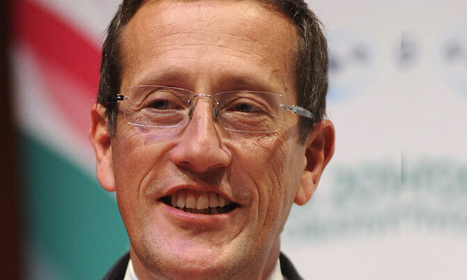 Will CNN's Richard Quest ask questions about Uganda at INDABA tourism debate? Will CNN's Richard Quest ask questions about Uganda at INDABA tourism debate?