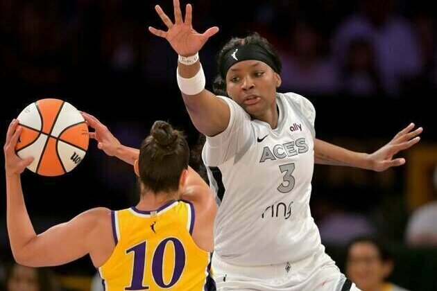 Aces clinch No. 2 seed, extend win streak to 16 in blowout vs. Sparks