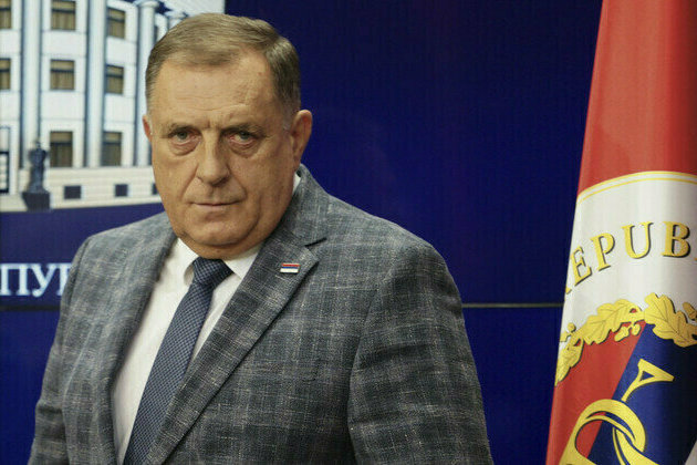 Bosnian Serb leader blasts decision to oust him