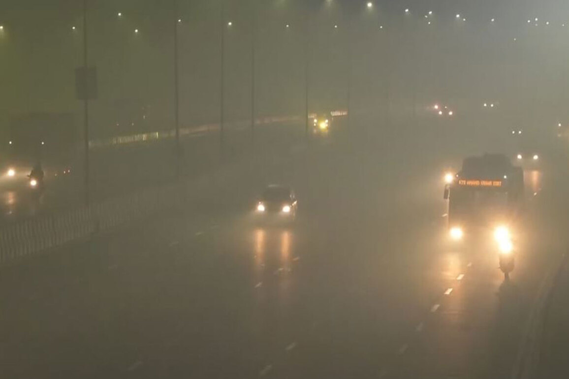 Despite marginal improvements, Delhi's air remains unbreathable at 397 AQI