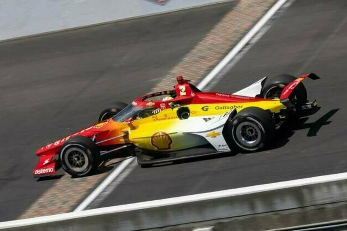 Josef Newgarden, Kyle Larson chasing history at Indianapolis 500
