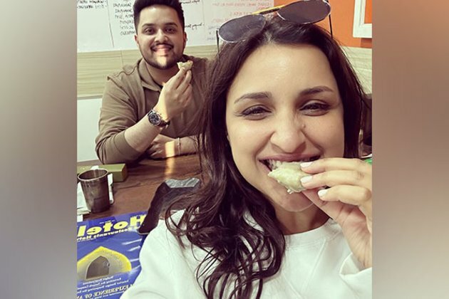 Parineeti Chopra enjoying momos in Delhi