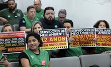 Servidores em greve participam de audiência na ALMG