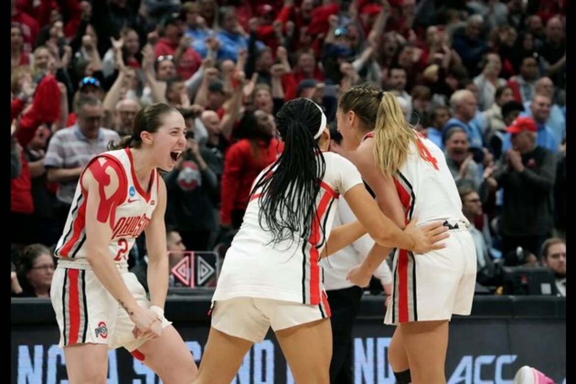 Women's NCAA roundup: No. 9 Miami stuns No. 1 Indiana