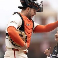Guardians get Gold Glove-winning C Patrick Bailey from Giants