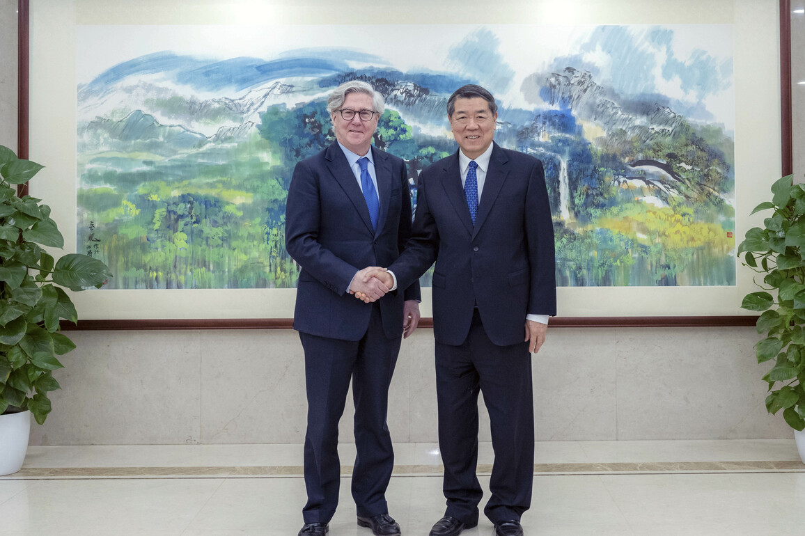 CHINA-BEIJING-HE LIFENG-JOHN THORNTON-MEETING (CN)