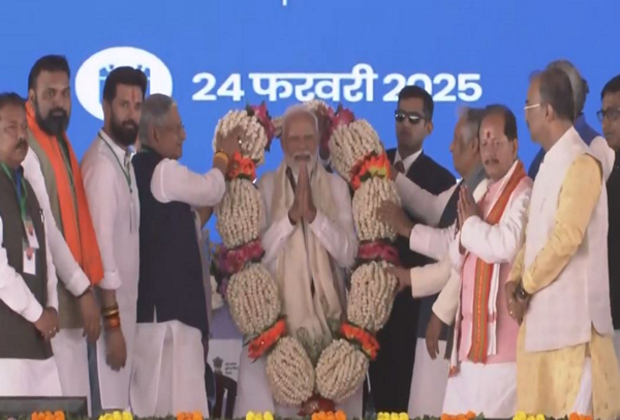 In Bihar, PM Modi promotes 'Makhana' as global superfood, gets felicitated with foxnut garland