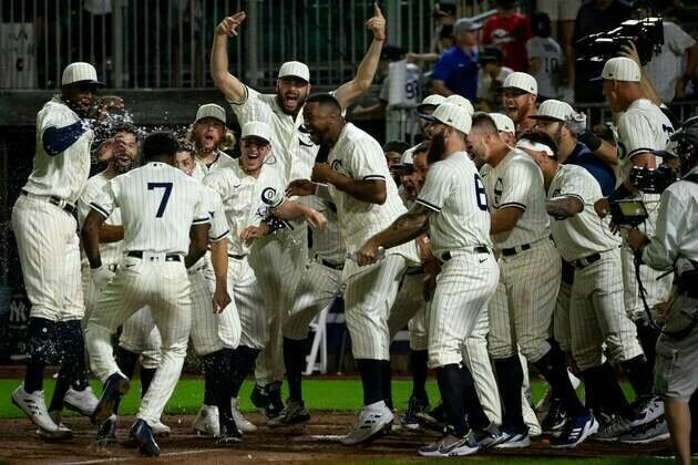Twins, Phillies to meet in 2026 Field of Dreams game