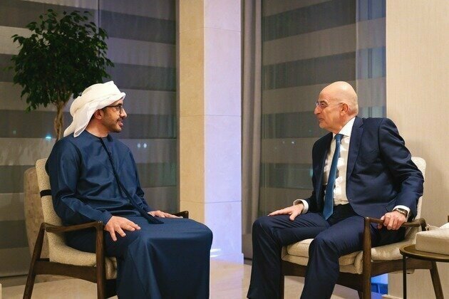 Abdullah bin Zayed, Greek Defence Minister discuss bilateral relations