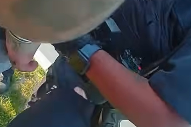 I got your gun- Suspect threatens Syracuse, Utah officers during arrest