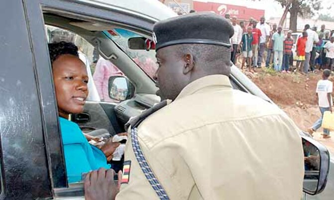 Besigye, Turinawe blocked from entering city Besigye, Turinawe blocked from entering city