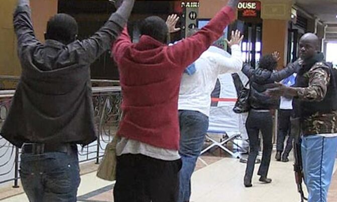 Israelis join Kenyan effort to rescue hostages Israelis join Kenyan effort to rescue hostages