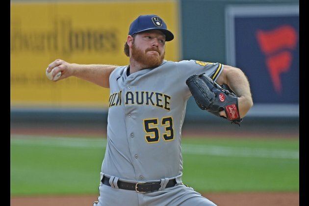 Banged-up Brewers begin weekend series against Pirates