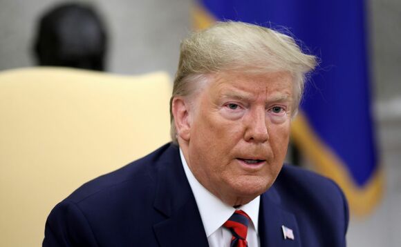 Donald Trump ng'ayogera eri abaamawulire Donald Trump ng'ayogera eri abaamawulire