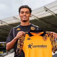 Brazil great Ronaldinho's son, Mendes, signs for Hull City - ESPN