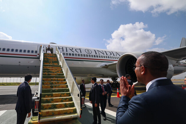 Ethiopian PM Abiy Ahmed personally drives PM Modi to airport, bids farewell after landmark visit