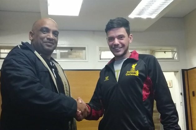 &#039;Hero&#039; tackles robber on Cape Town train, marches him to cop shop