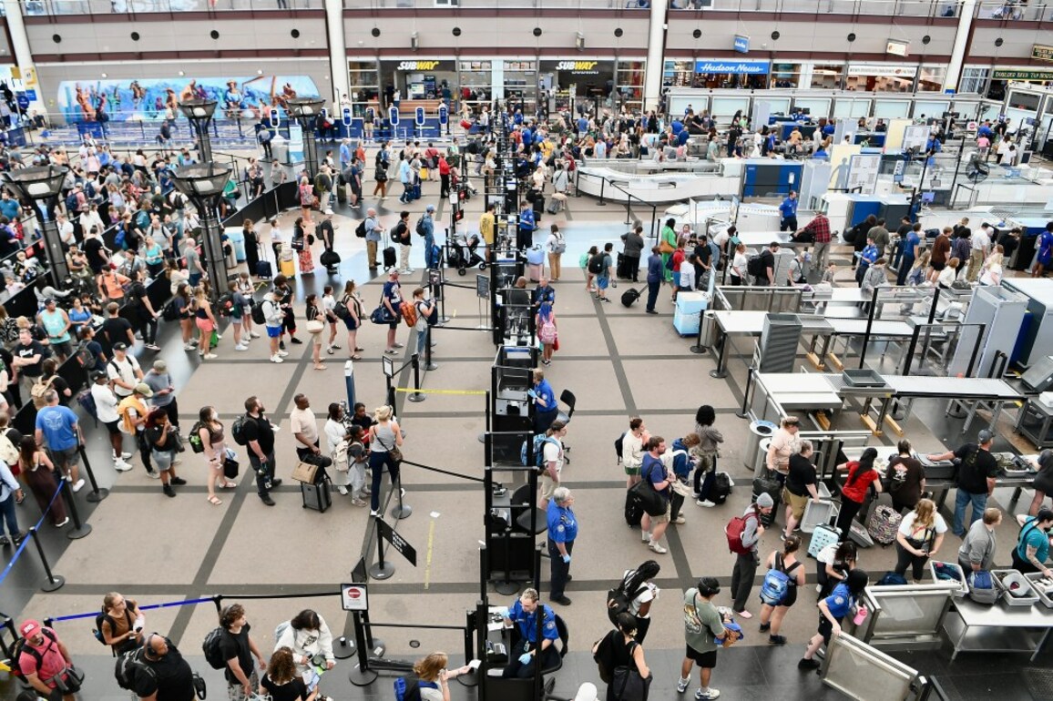 FAA issues ground delay at DIA for thunderstorms