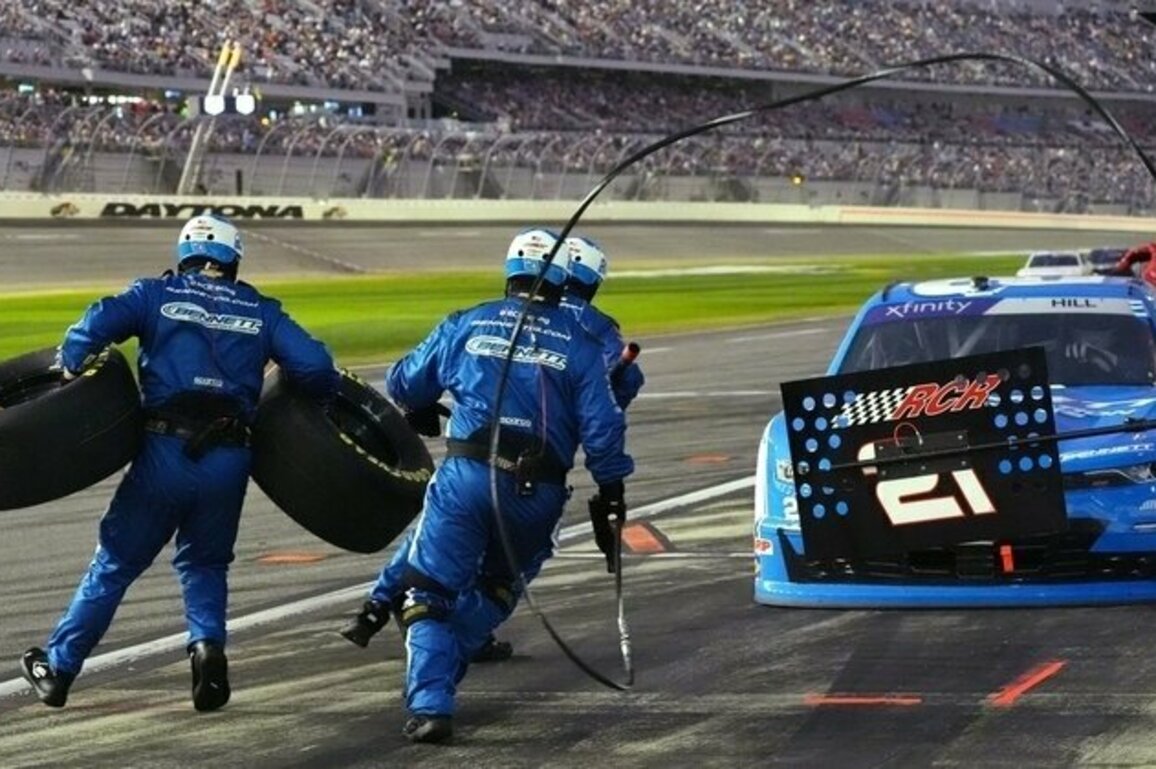 Austin Hill's domination at Atlanta continues with Xfinity Series win