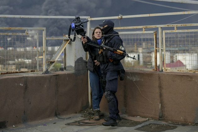 Ukraine accused of arbitrary restrictions against journalists