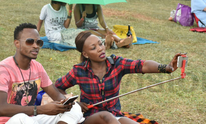 Blankets & Wine introduces loyalty cards Blankets & Wine introduces loyalty cards