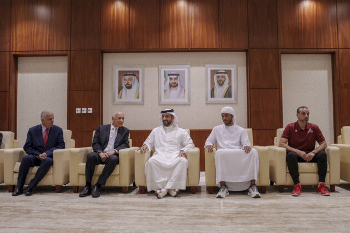 Deputy Ruler meets Sharjah University football team qualified for University World Cup in China