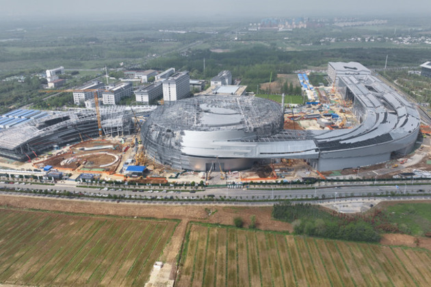 Ballet dancer-turned Russian scientist bridges global teams at China's Science Island