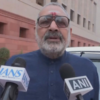 'Habit to spread confusion in the nation': Giriraj Singh slams Rahul Gandhi over LPG claims
