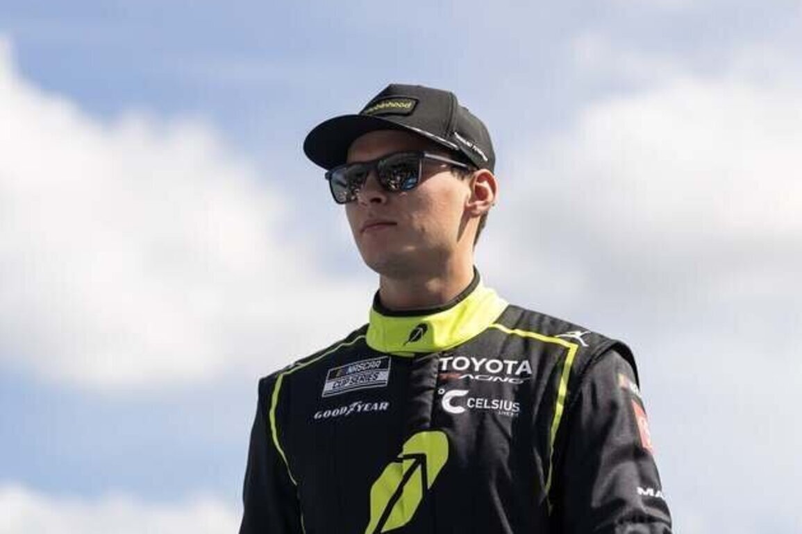 Corey Heim dominates, then holds off teammate for Rockingham win