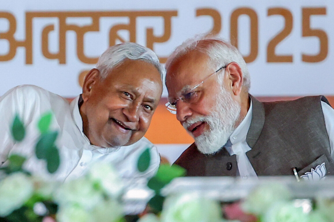 NDA surges ahead in Bihar as Mahagathbandhan trails; Nitish-Modi wave to break 2010 record
