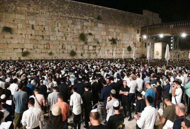 Israeli population pushes 10 million as Jewish New Year approaches