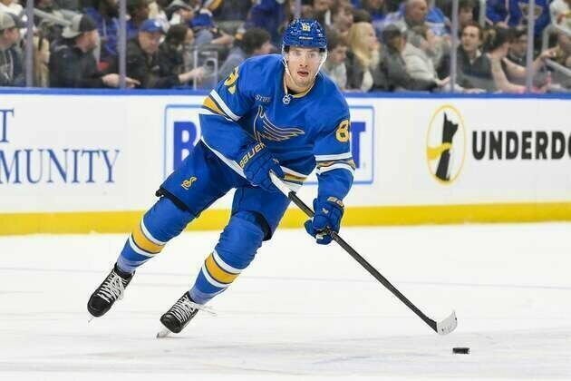 Blues search for consistency vs. surging Mammoth