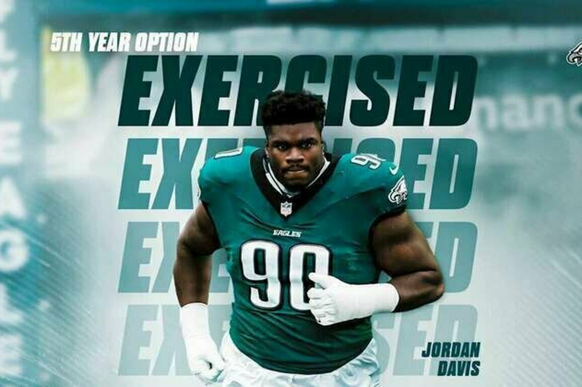Eagles exercise fifth-year option for Jordan Davis