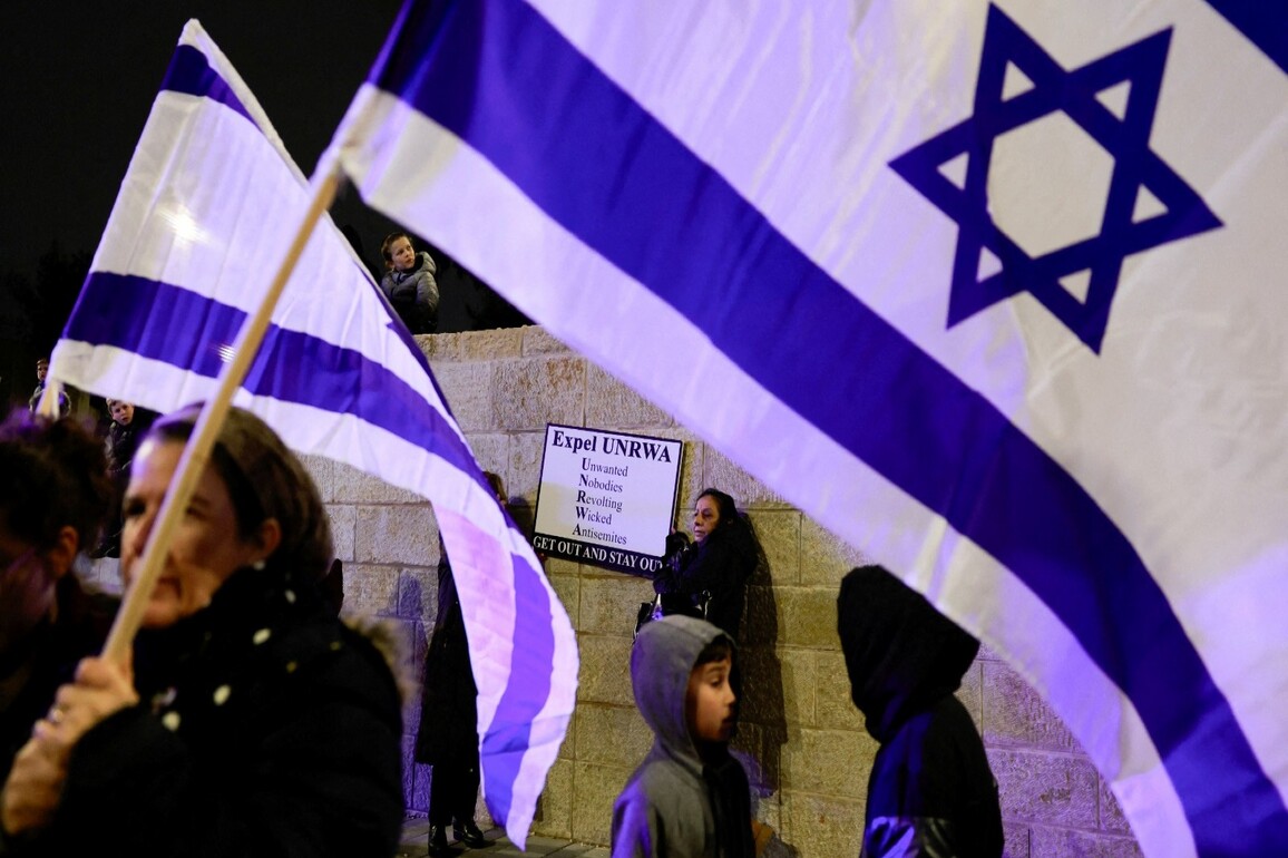 Israel begins dismantling of banned UN organisation's Jerusalem headquarters