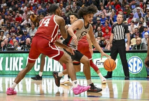 Jeremiah Fears pours in 29 as Oklahoma tops Georgia