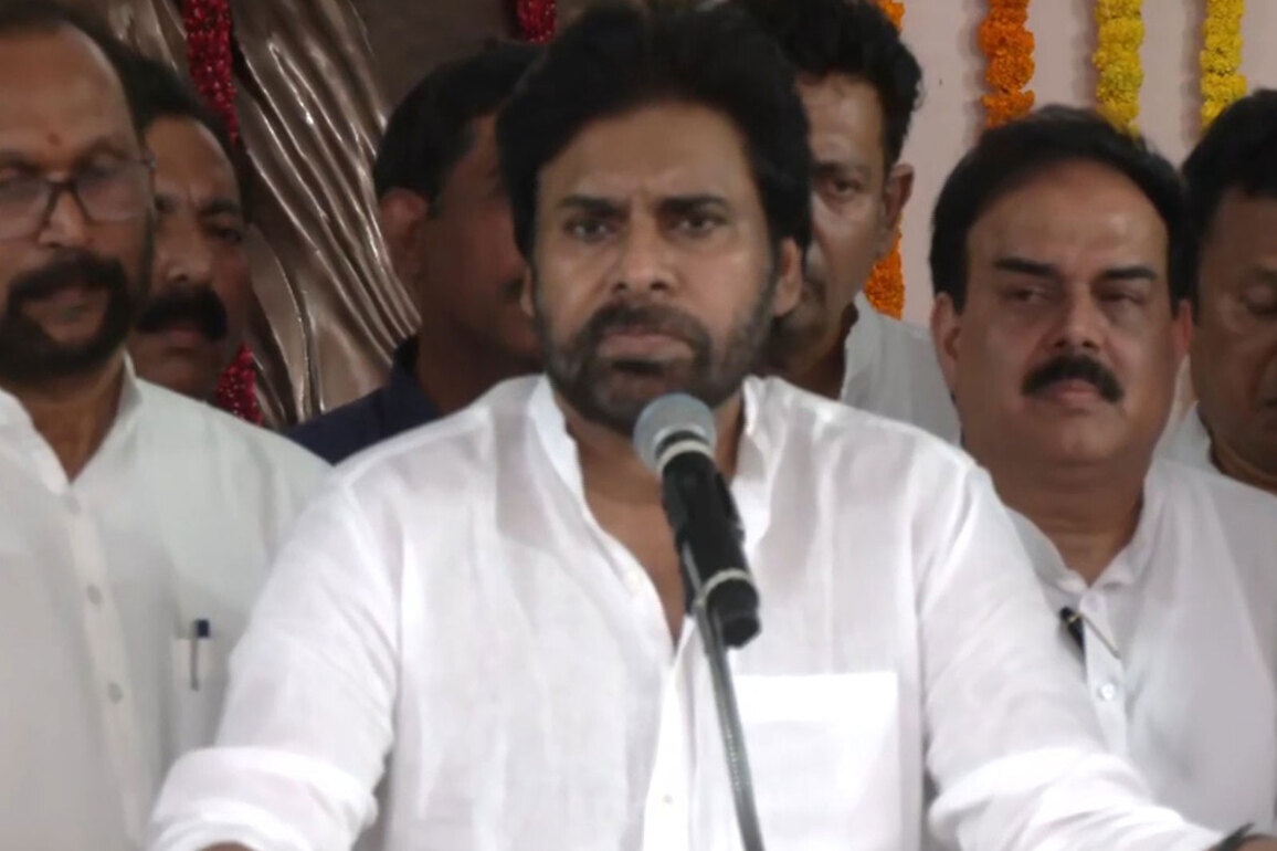Fences can be put on borders, not around hearts: Pawan Kalyan calls for unity, downplays row with KTR