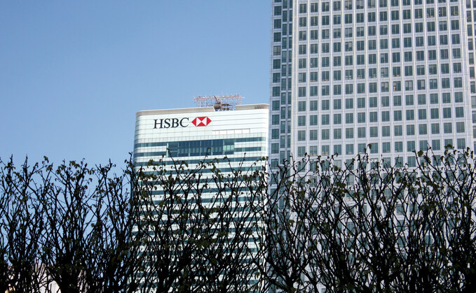HSBC buys SVB UK as regulators back US deposits