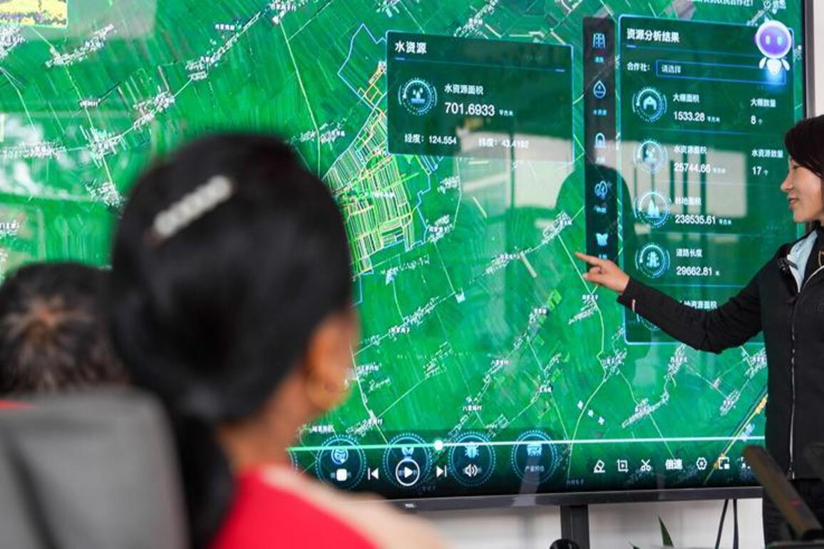 Yearender: Tech-driven rural revitalization takes roots across China