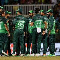 Tri-series: Pakistan wins toss, opts to field against Zimbabwe
