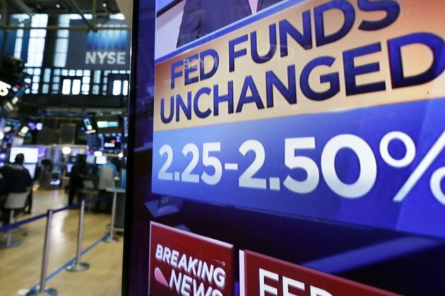 Federal Reserve Foresees No Interest Rate Hikes in 2019