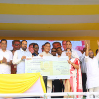 Assam CM launches distribution of cheques to 32,482 beneficiaries under MMUA at Kaliabor in Nagaon