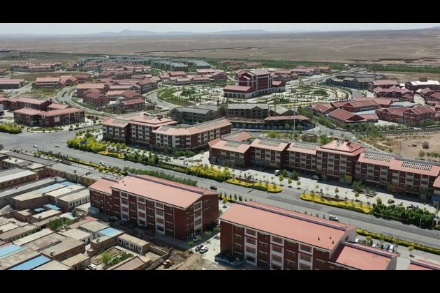 China sets &quot;example&quot; for poverty eradication: UN labor chief